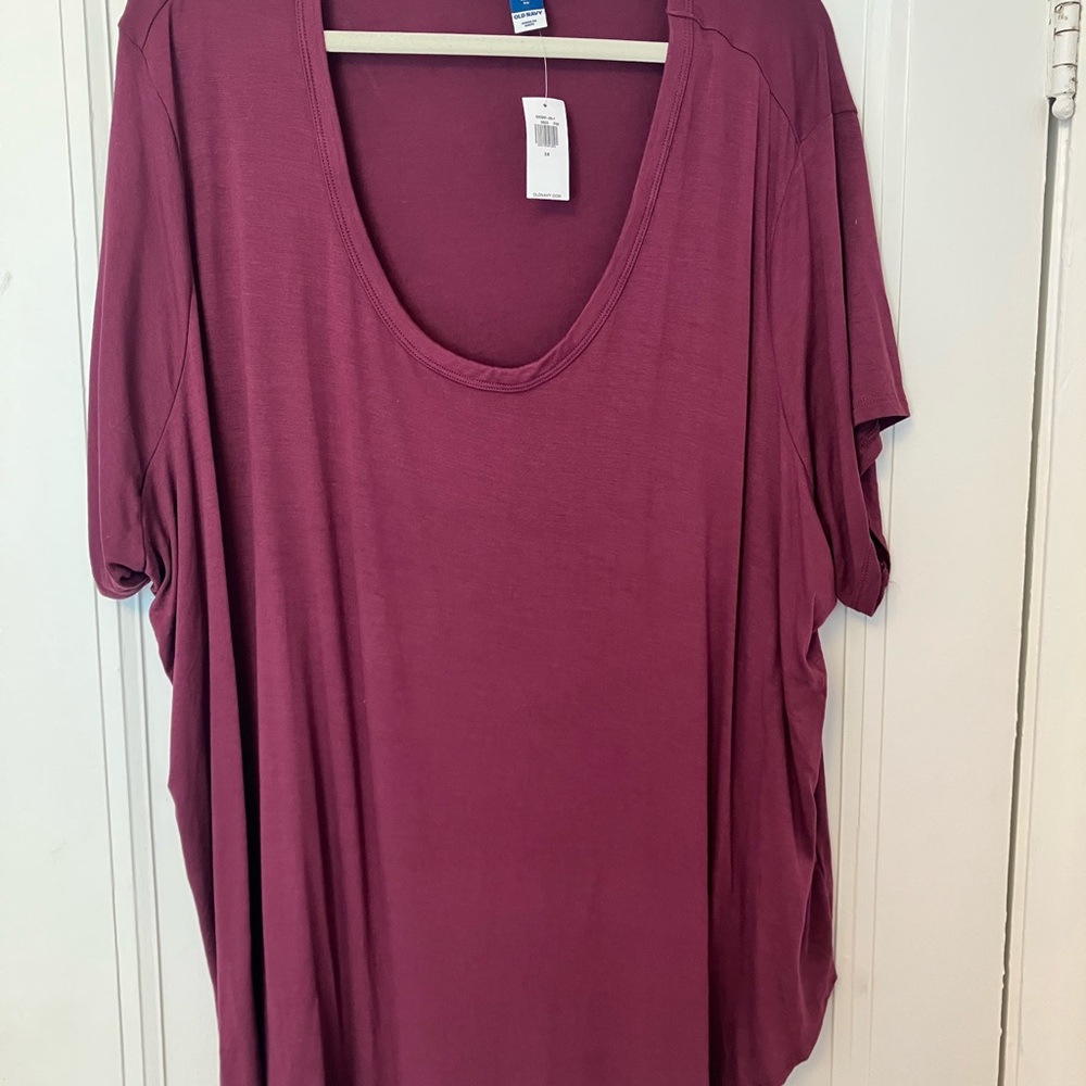 NWT Old Navy Merlot Short Sleeve t-shirt